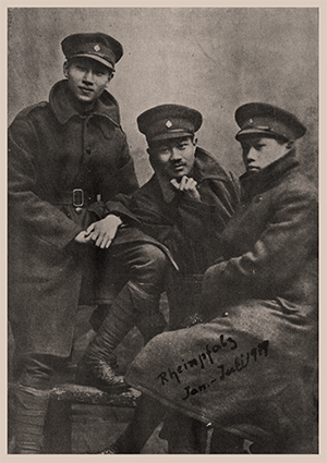 ภาพถ่ายที่ Rheinfalz เมื่อ พ.ศ. ๒๔๖๒ ในเครื่องแบบทหารอาสากองรถยนตร์